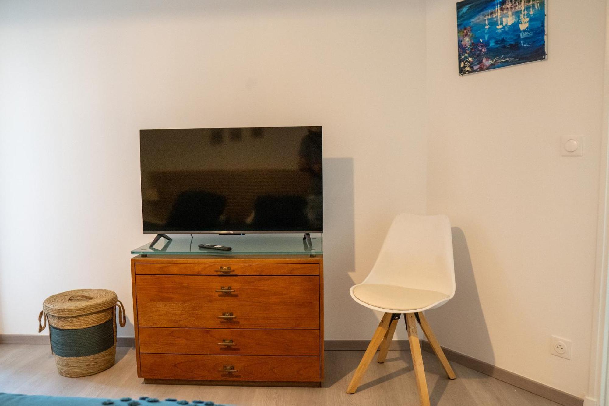 T2! 3 Ou 4 Personnes Centre Neuf Avec Garage Apartment