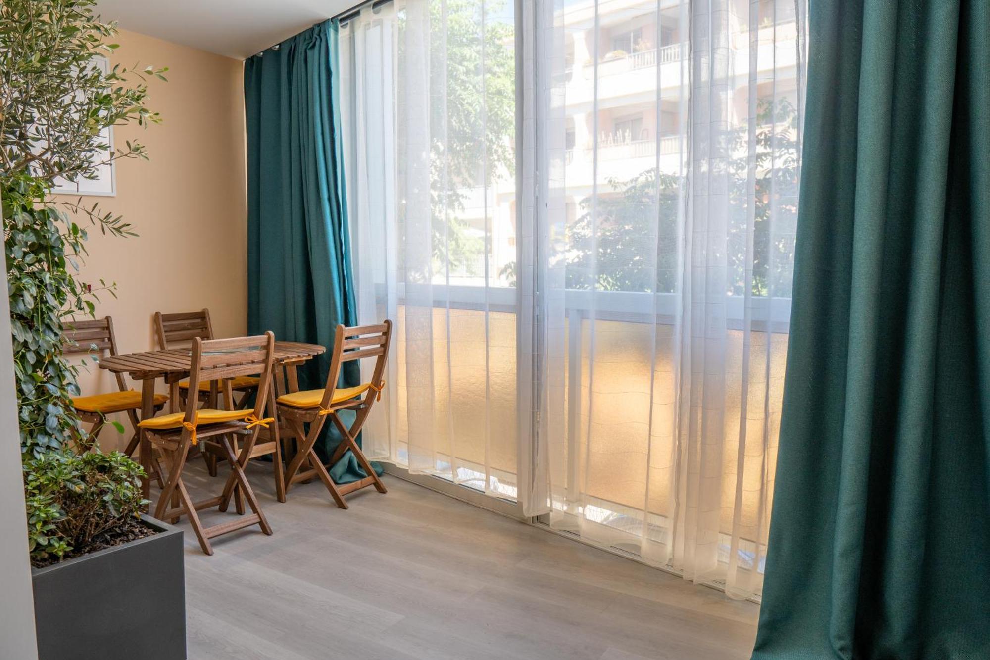 T2! 3 Ou 4 Personnes Centre Neuf Avec Garage Apartment